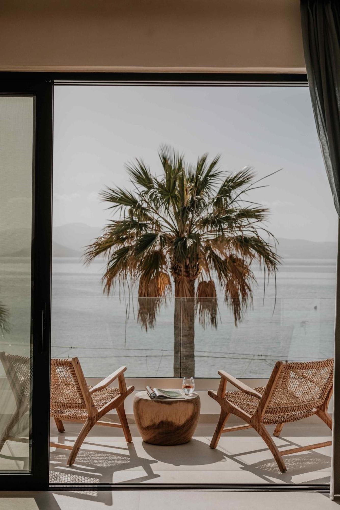 Ostrako Beachside Suites Agia Anna  Buitenkant foto