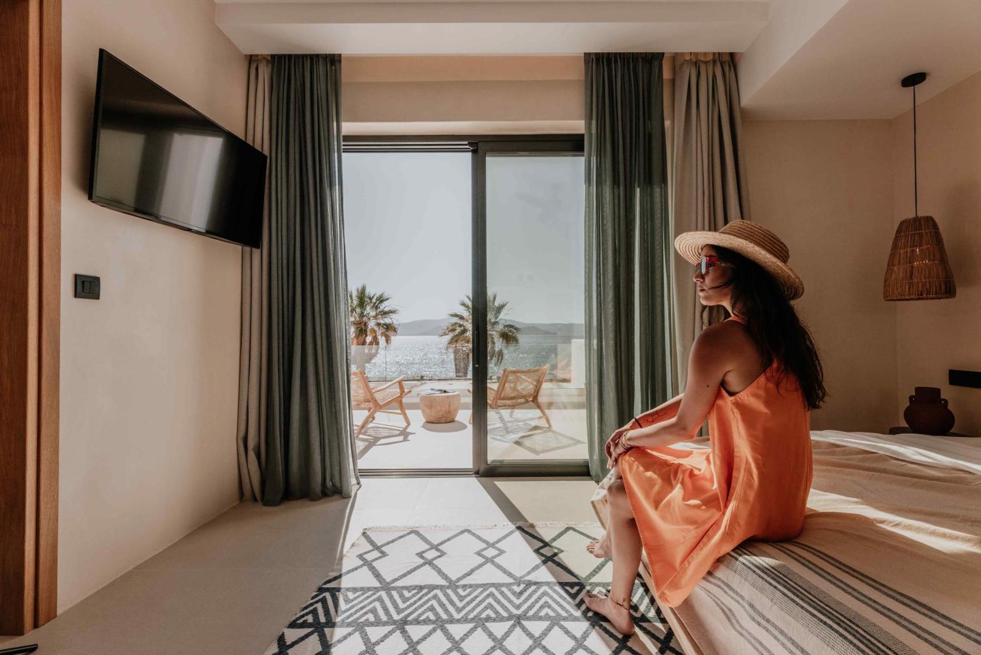 Ostrako Beachside Suites Agia Anna  Buitenkant foto